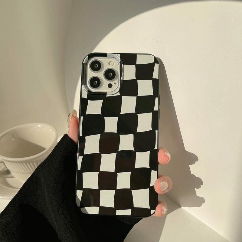 Checkered  Phone Case  |  Phone Cases Accessories Black White